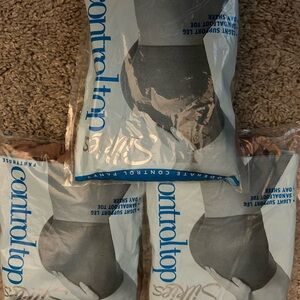 Silkies Control Top Pantyhose - Nude